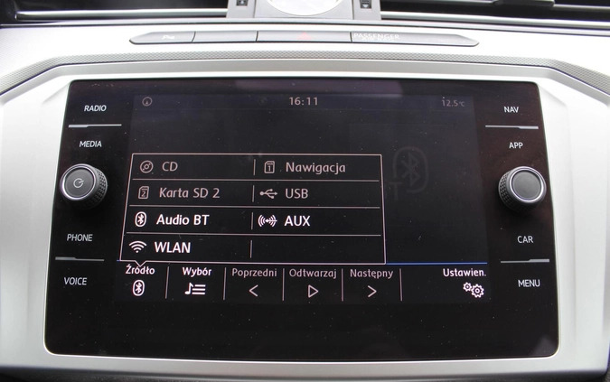 Volkswagen Passat cena 76500 przebieg: 104500, rok produkcji 2019 z Radzyń Podlaski małe 277